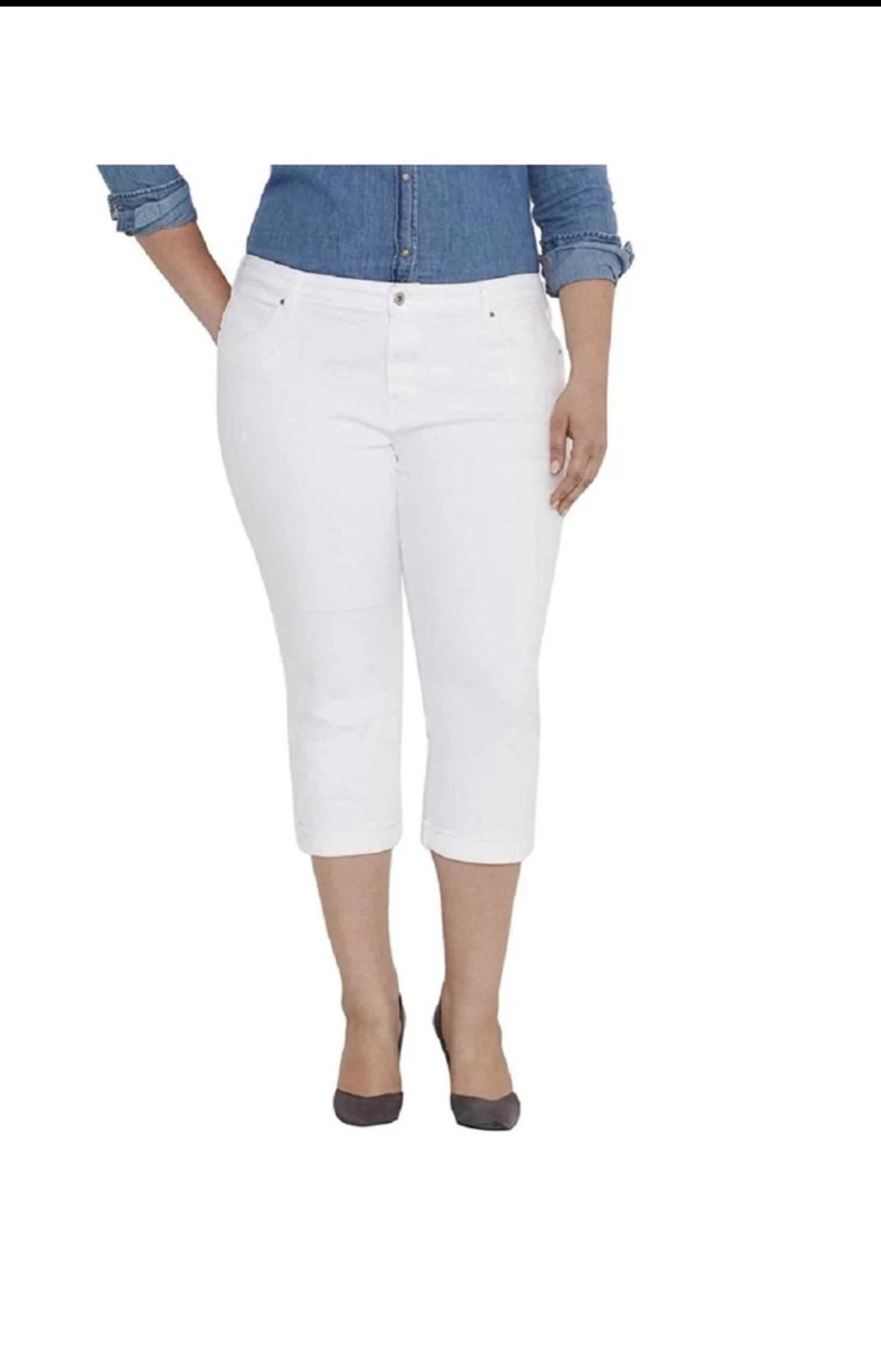 Levi’s 311 shaping capris /Brand New