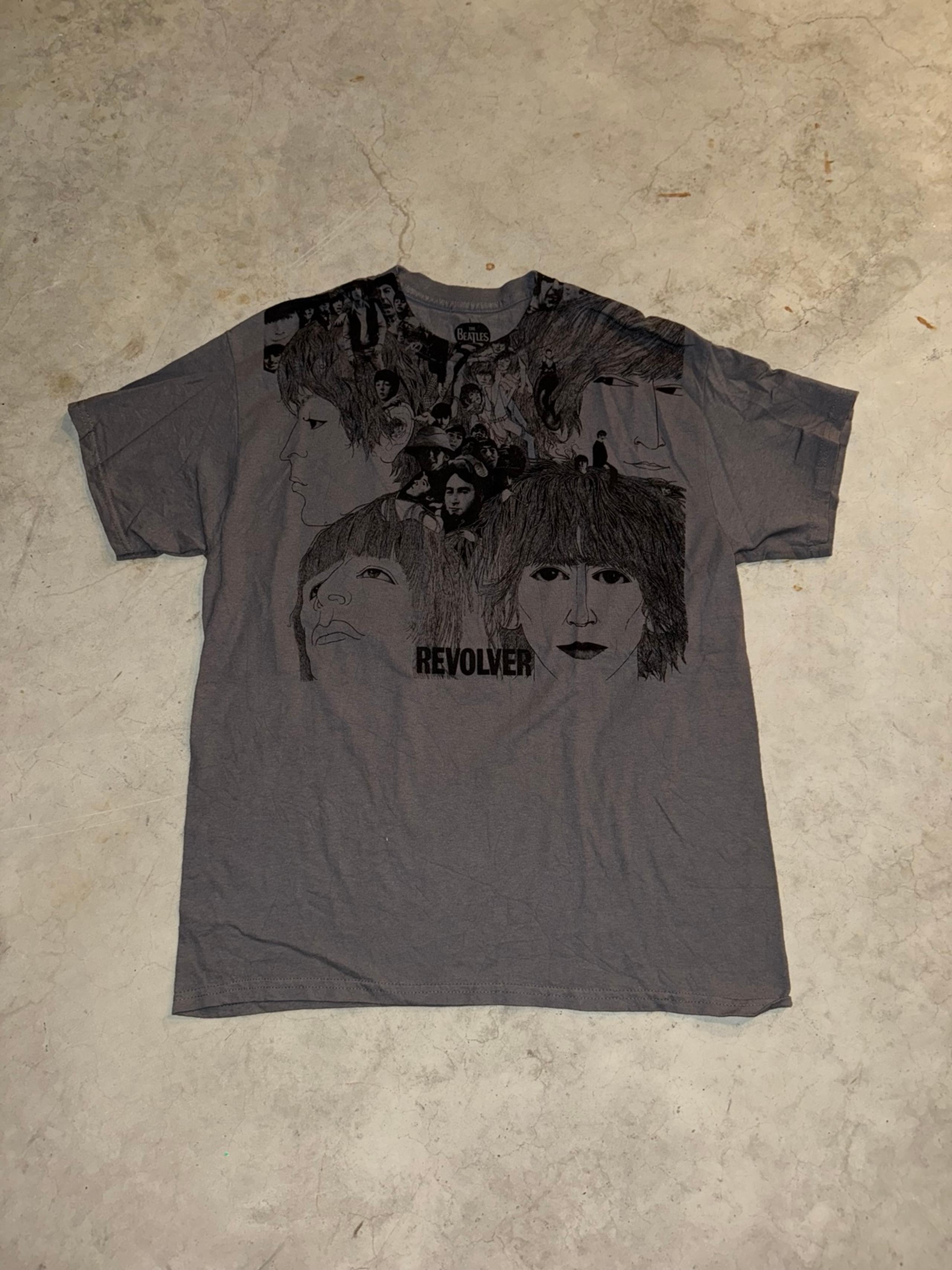 The Beatles Revolver Men’s Band T-Shirt Size Large Grey AOP Music Rock Tee Y2K
