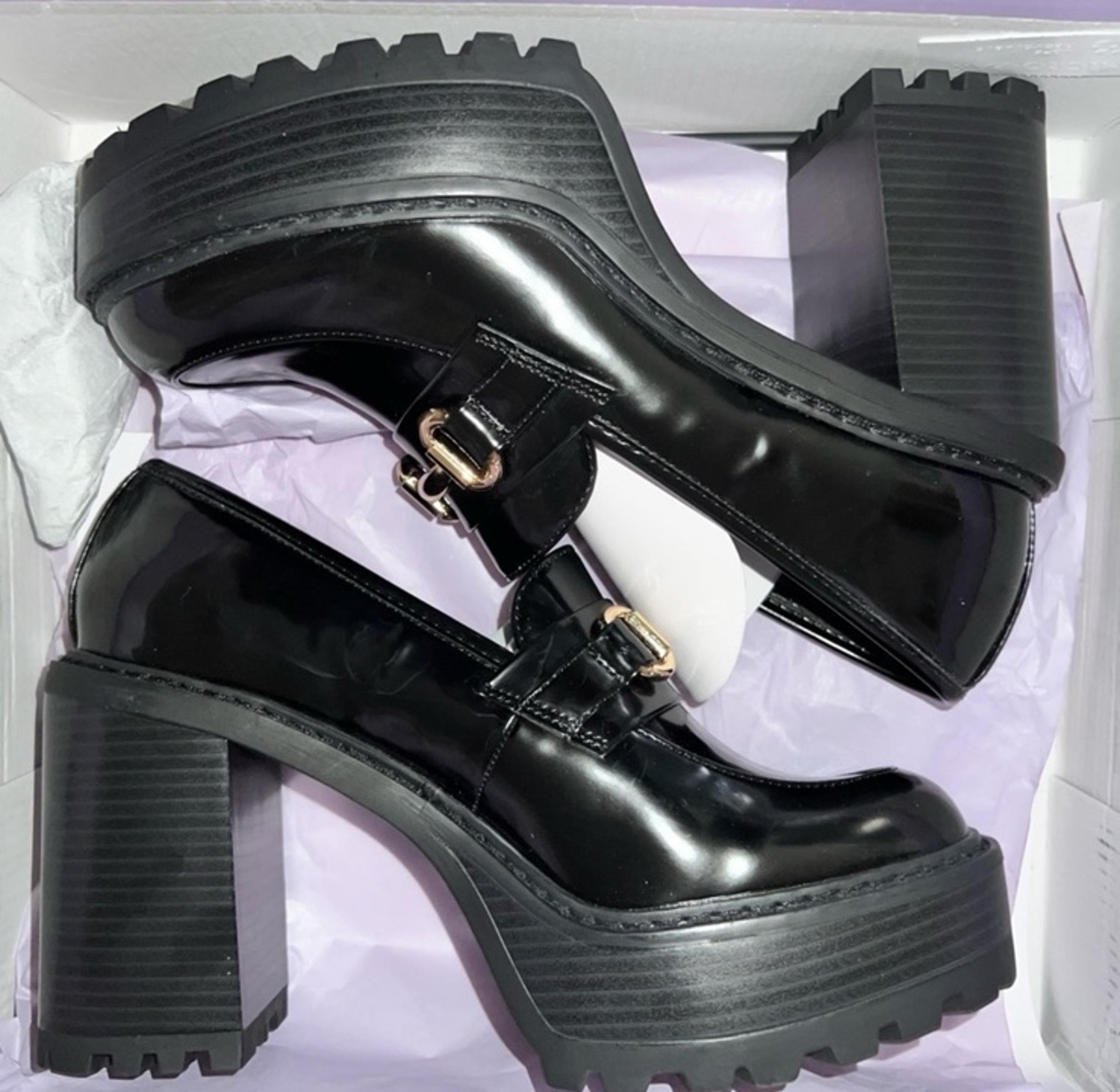 Madden girl loafer heels SIZE 8