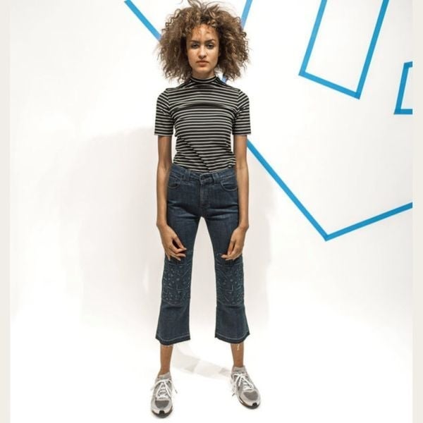 Alyssa Less Cropped Flare Floating Shapes Size 26 True Blue