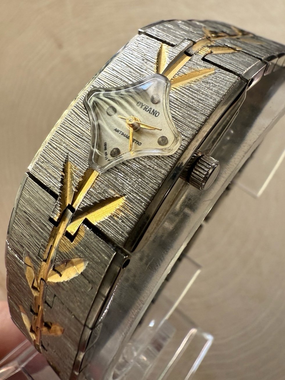 Vintage Rare Etched Gold Cyrano Mechanical Bracelet Watch