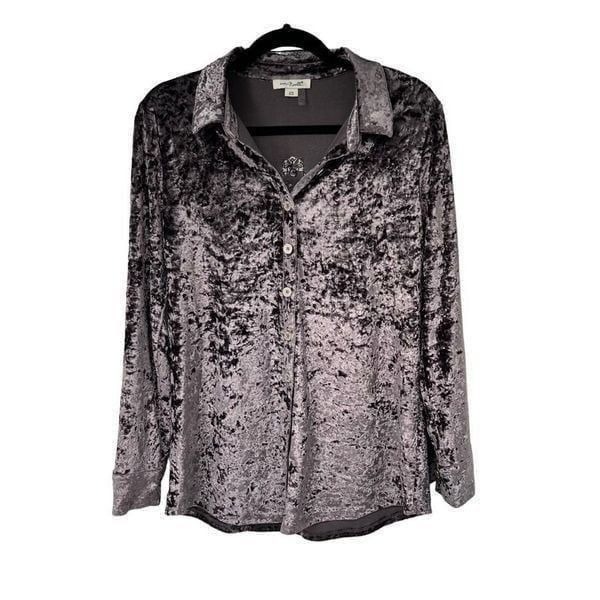 Simply Noelle Dark Lavender Crushed Velvet Floral Embroidered on Back Button Up