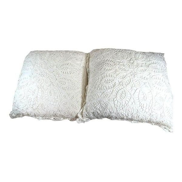 Vtg White Battenburg Lace Doily Set 2 Throw Pillows 15” Granny Cottage Core READ