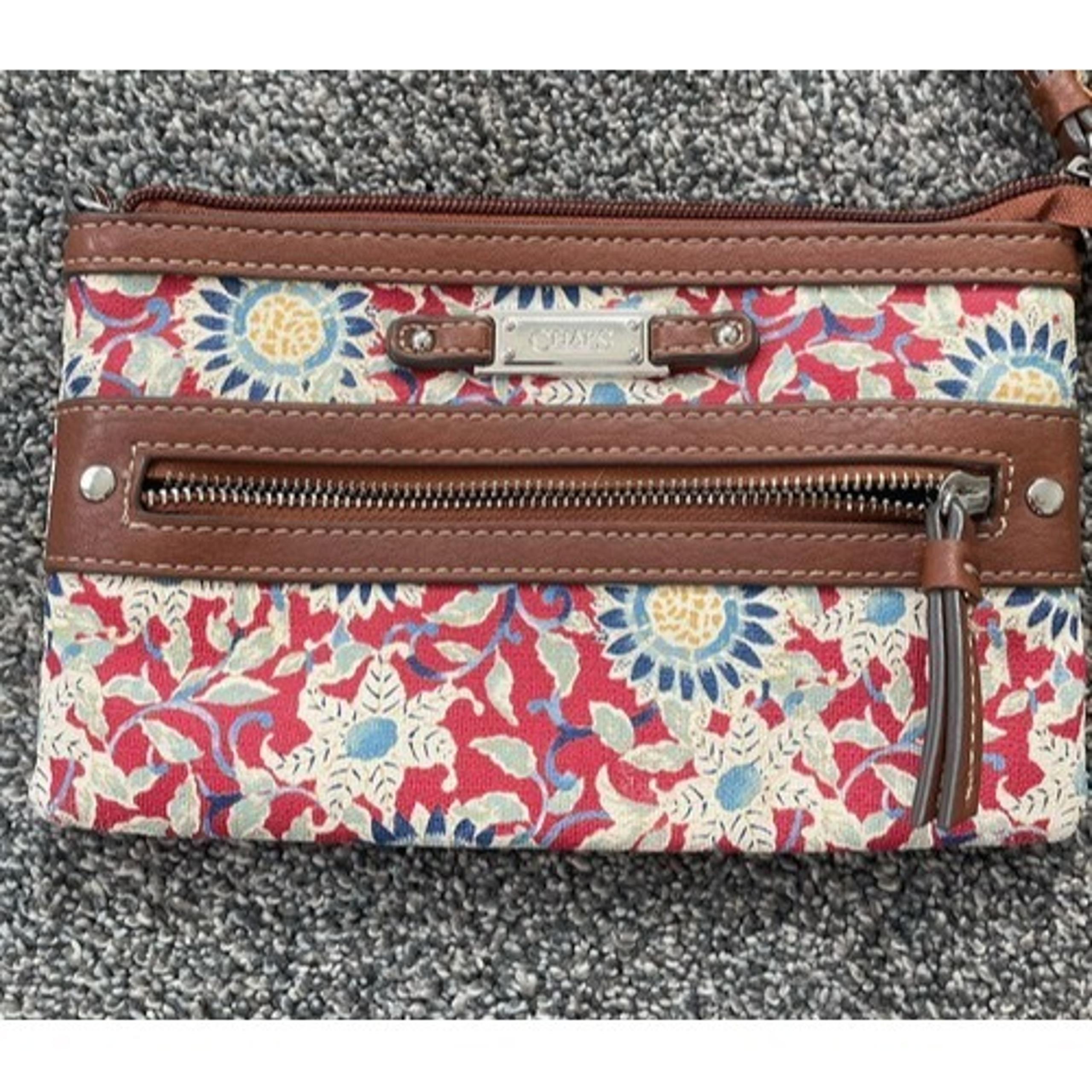 Chaps Women’s Small Clutch Wristlet Paisley Floral Zip Pockets Wallet Red Blue