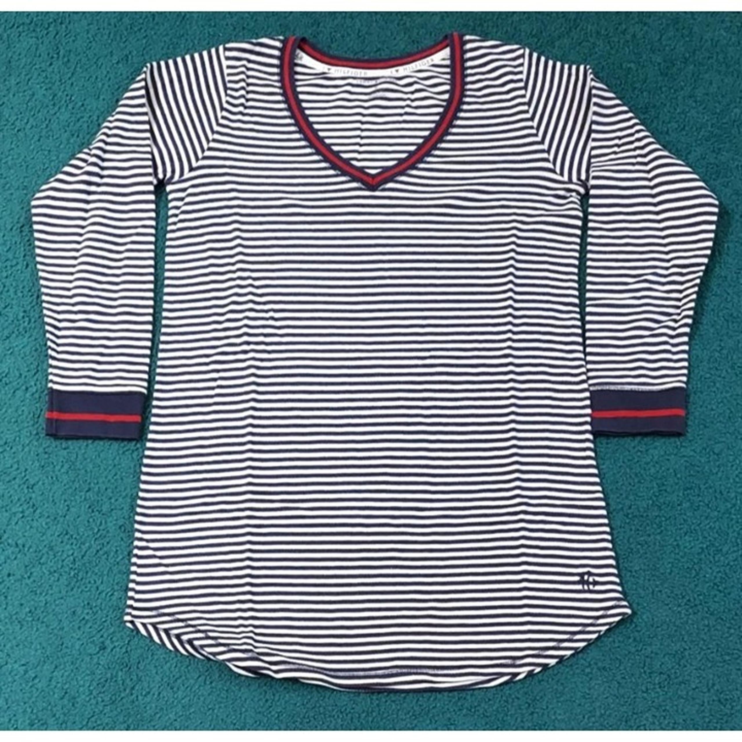 Tommy Hilfiger Women's Nightgown Blue/White Striped Long Sleeve Sleep Shirt M