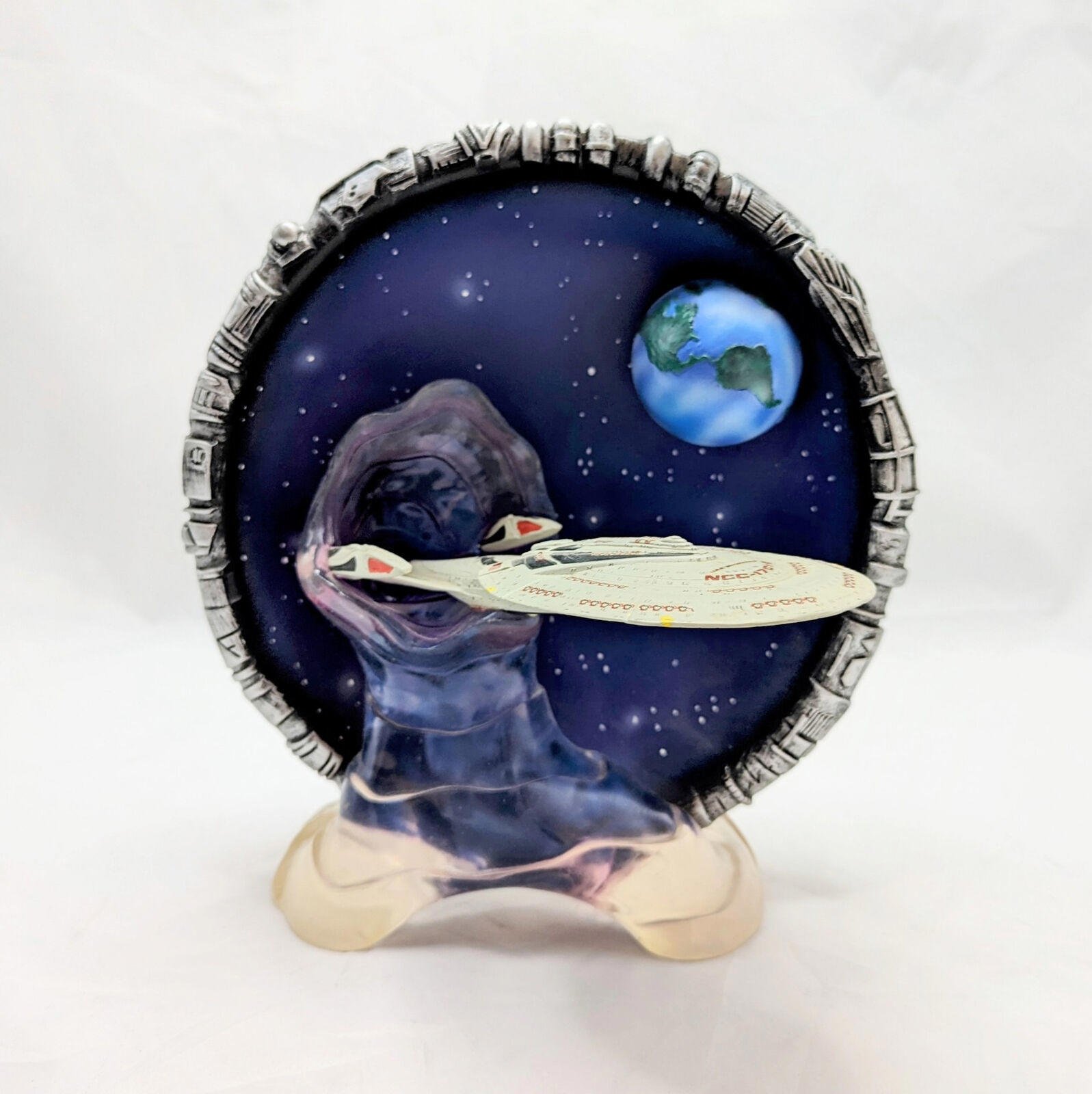 1998 Hamilton Collection 3D Star Trek First Contact USS Enterprise NCC-1701