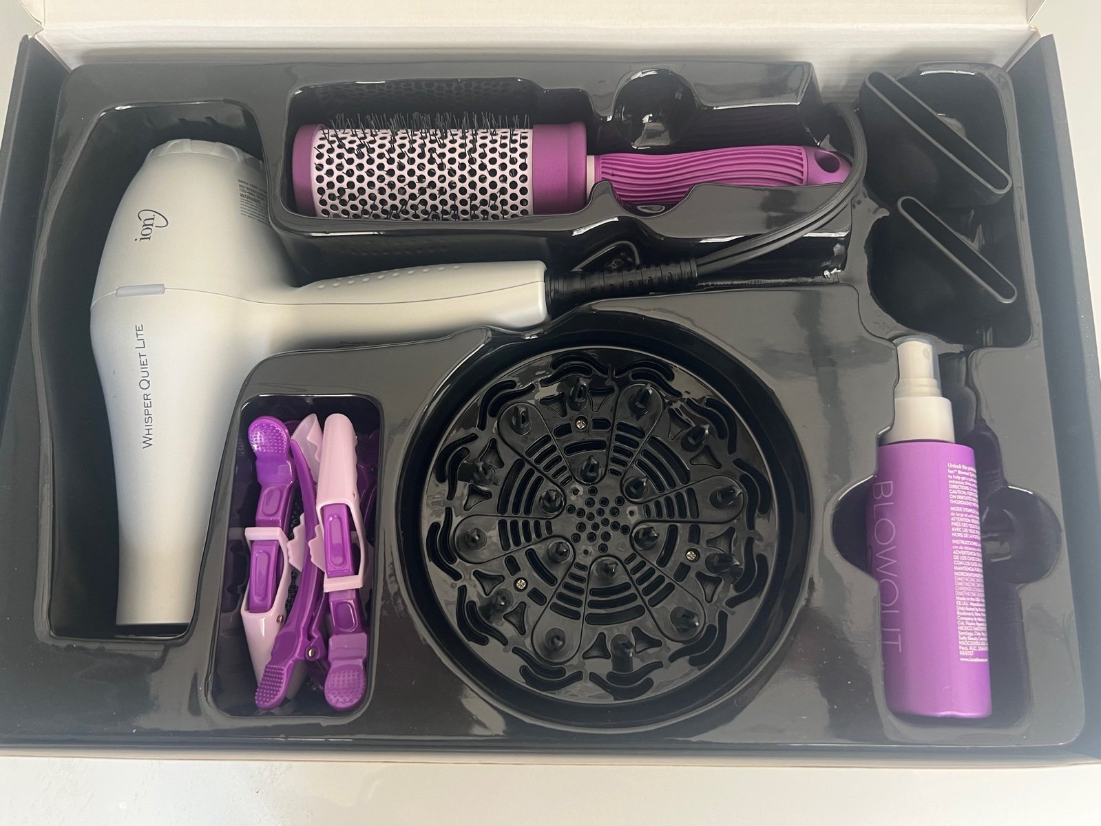 Ion Whisper Quiet Lite Blowdryer Bundle