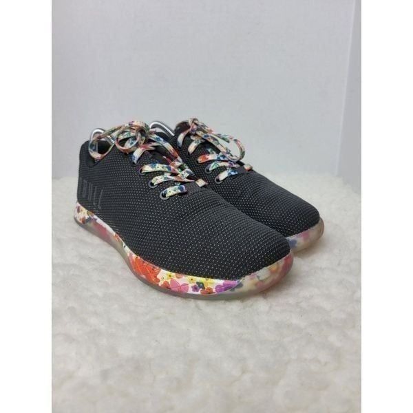 Nobull Black Daisy Women's Sneaker Size 9 Floral Trainer Low Top Lifting Shoes