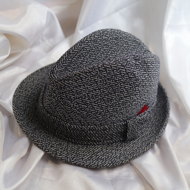 Cavanagh Hats New York Mens 100% Wool Dark Blue White Fedora W/ Feathers 7 1/8