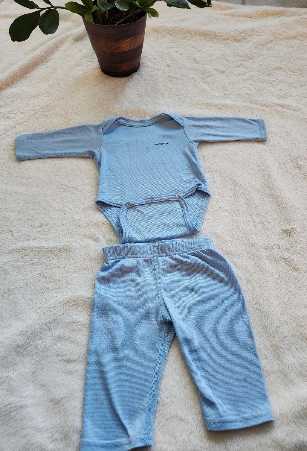 Patagonia capilene baby set 3M !