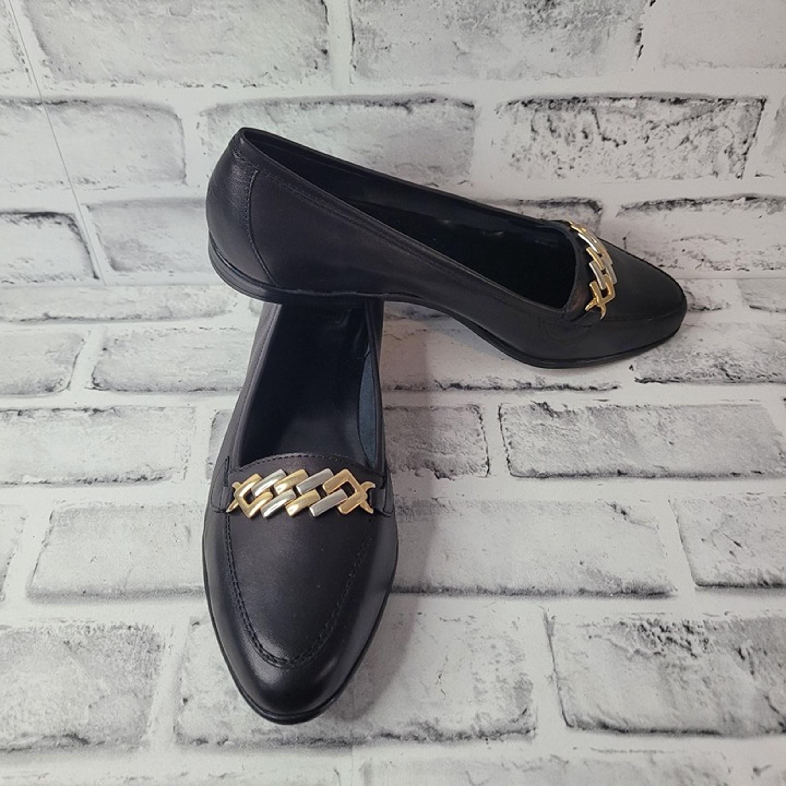 NWOB AMALFI by Rangoni Oste Chain Loafers Flats Womens SZ 9.5 Calf Leather