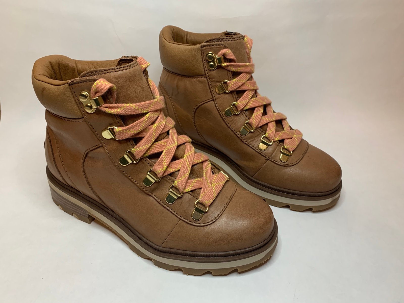 Sorel Lennox Hiking Boot Size 6.5 Waterproof