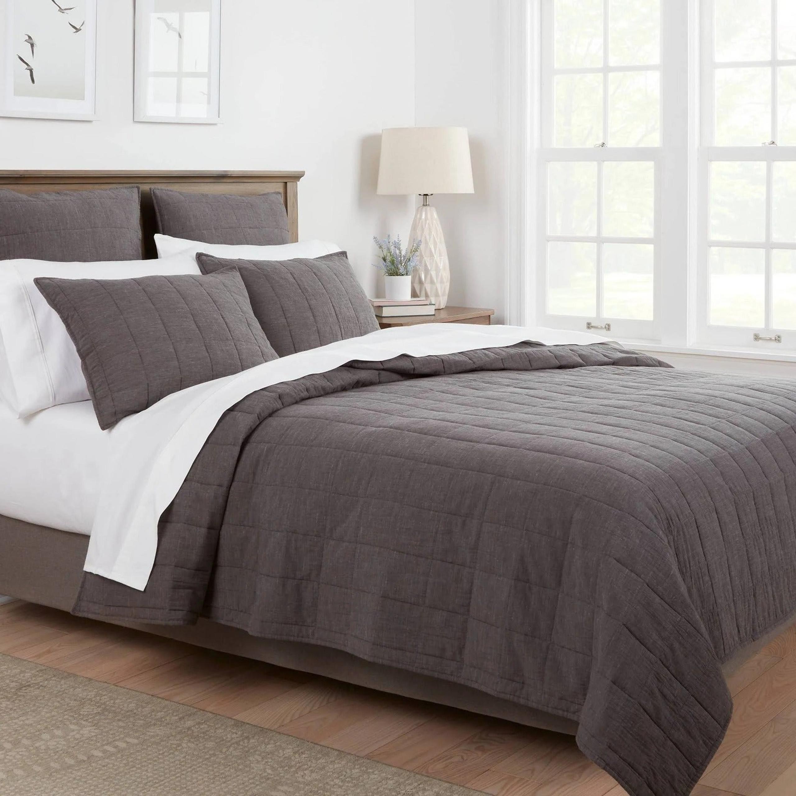 Threshold Space Dyed Cotton Linen Quilt Sz King NWT