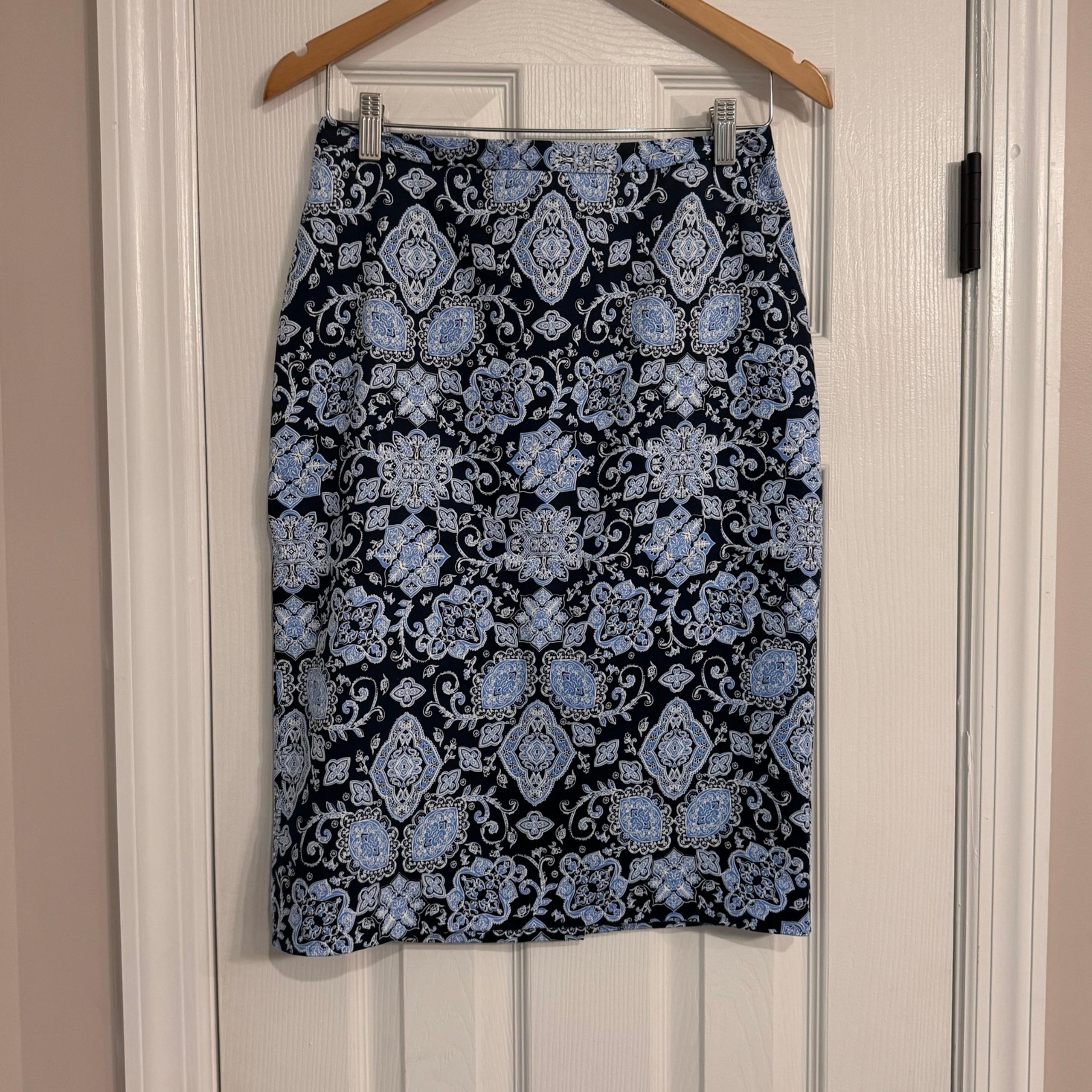 Pure Collection Pencil Skirt sz 4