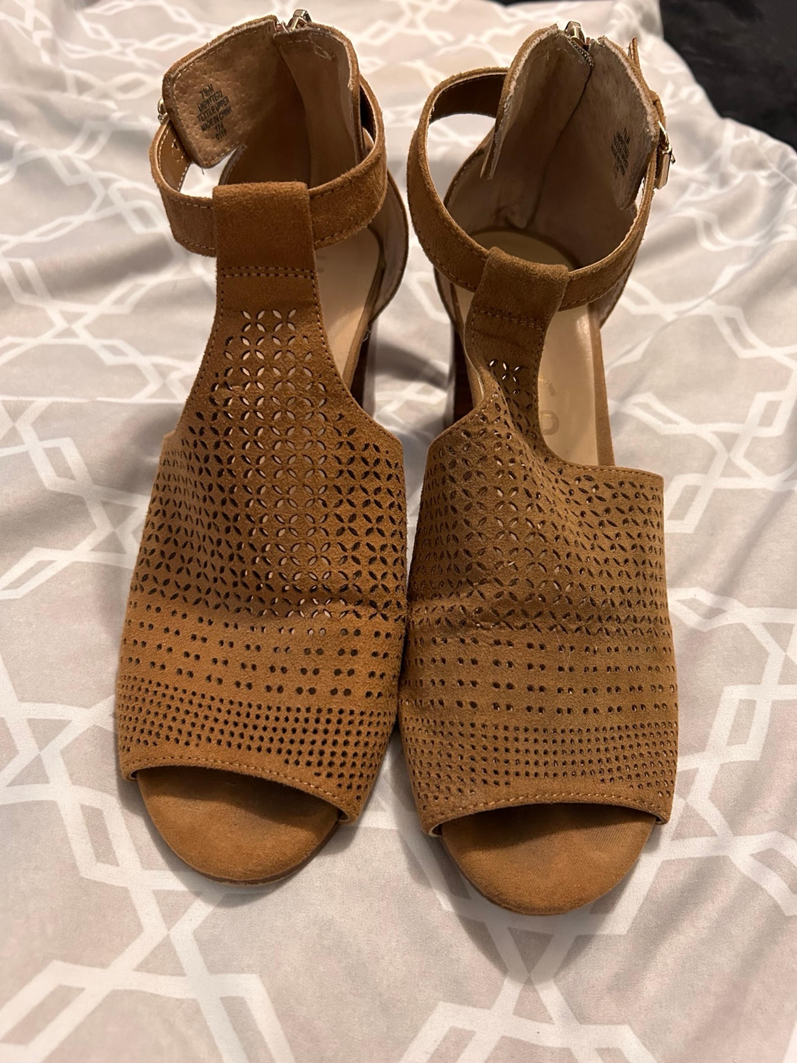 Unisa Peep Toe Suede Heeled Shoe Size 7.5