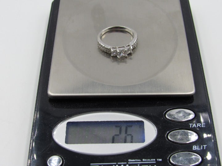 Vintage Size 6.25 Sterling CZ Ring Ring