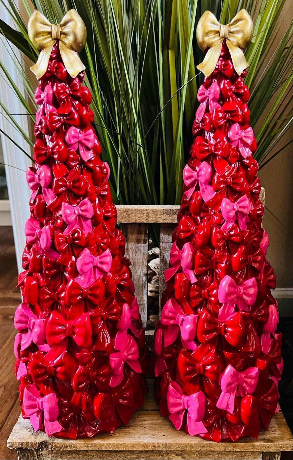 Cupcakes And Cashmere Set Of 2 Pink Red Bow Trees