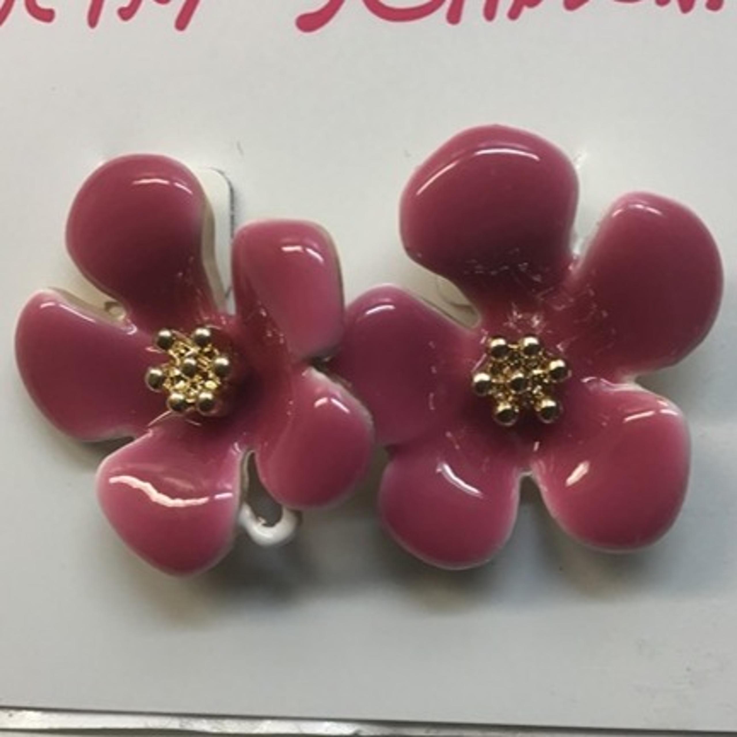 Betsey Johnson New Hot Pink Flower Earrings