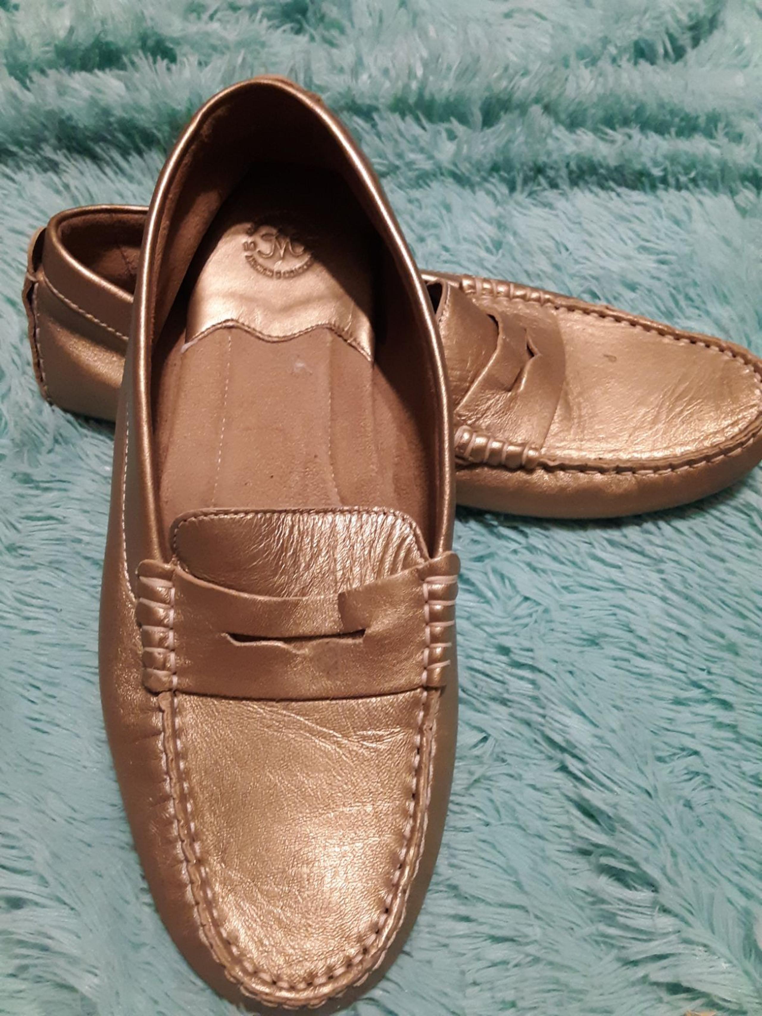 Johnson & Murphy Gold Loafers size 10 M