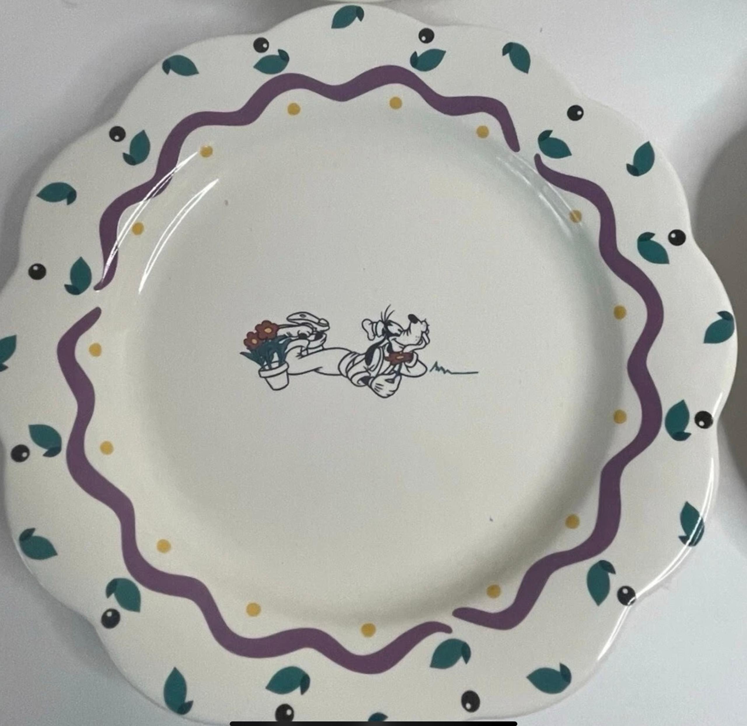 Disney Pfaltzgraff Mickey & Co Goofy Retired 8“ Salad Plate