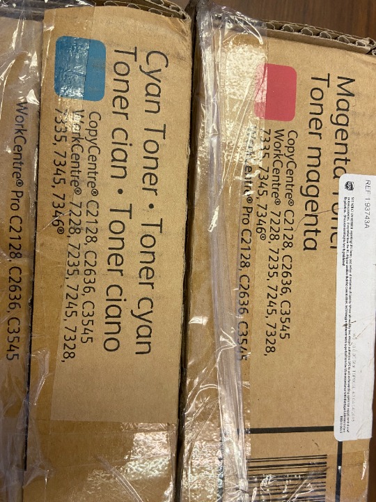 2 Genuine Xerox toners Cyan 006R01176 and Magenta 006R01177 factory sealed NEW
