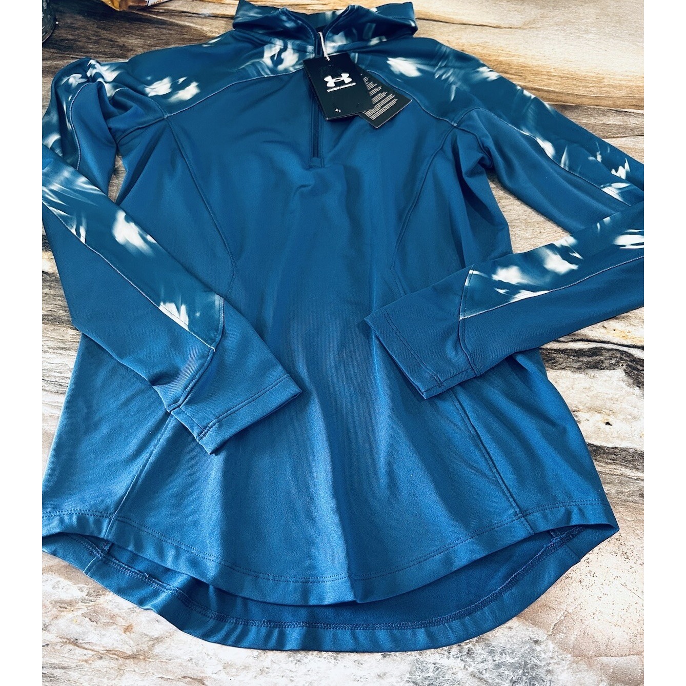Under Armour Golf Pullover Women's S Turquoise Print 1/4 Zip Performance Apparel