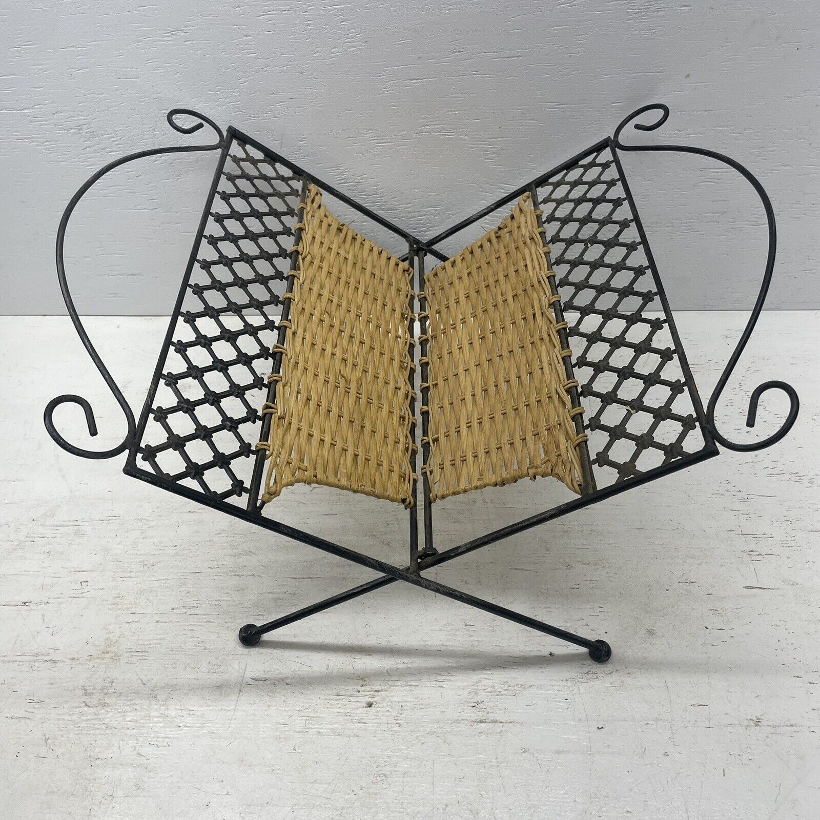 Vintage Wrought Iron & Wicker Rattan Folding Magazine Newspaper Record Holder