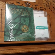 EVANGELISM EXPLOSION FOURTH EDITION WITH LEARNING CARDS D. JAMES KENNEDY
