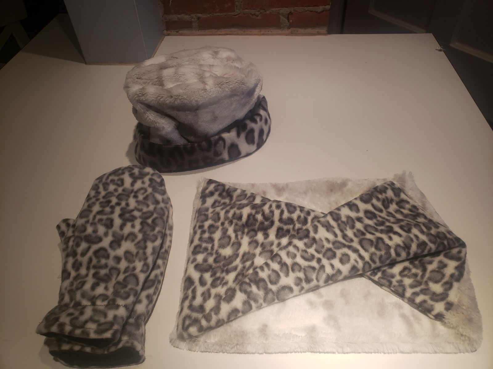faux fur plush hat, mitten and neck warm