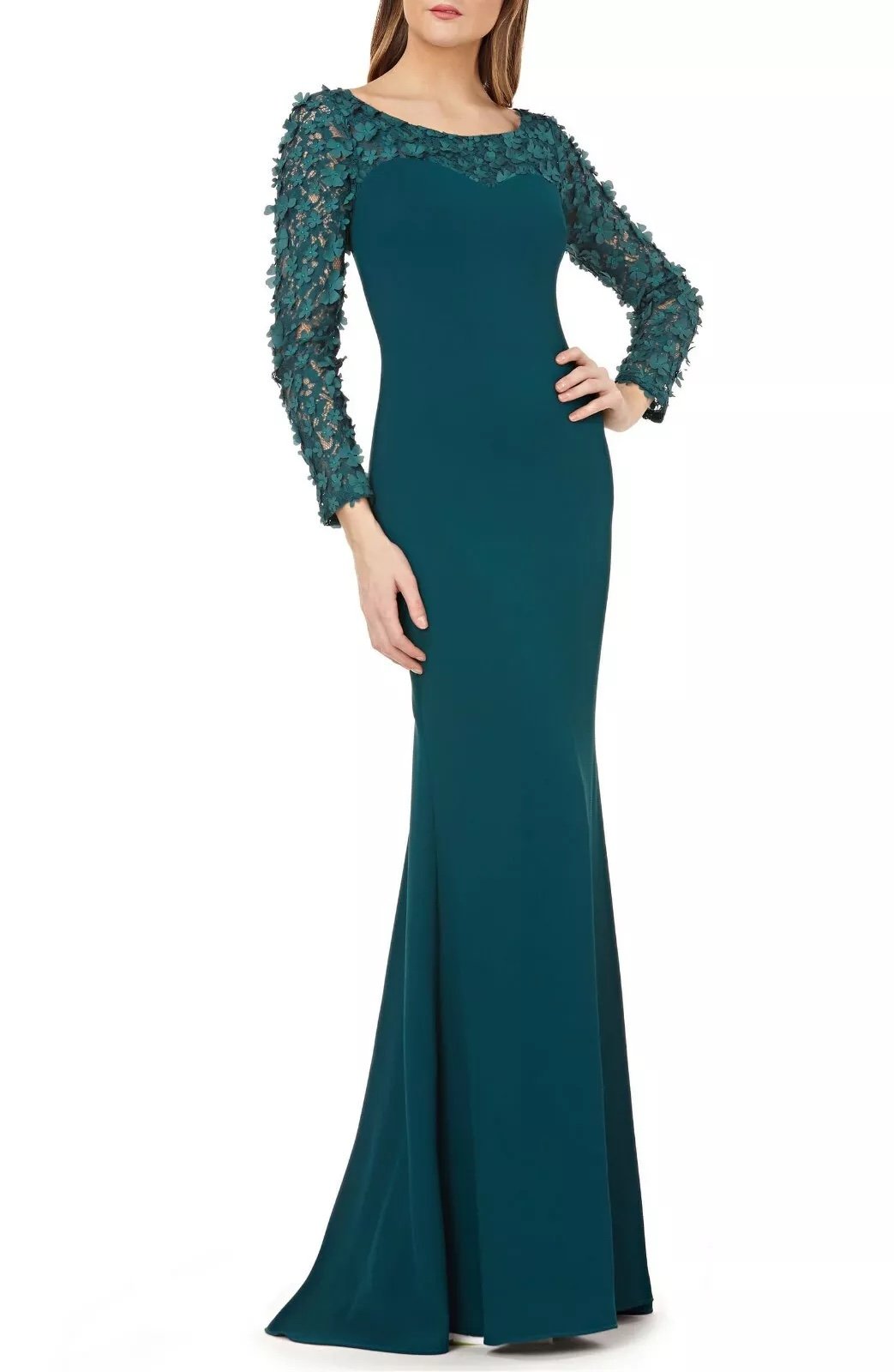 NWT CARMEN MARC VALVO Infusion Green 3D Floral Lace Sweetheart Crepe Trumpet Gow