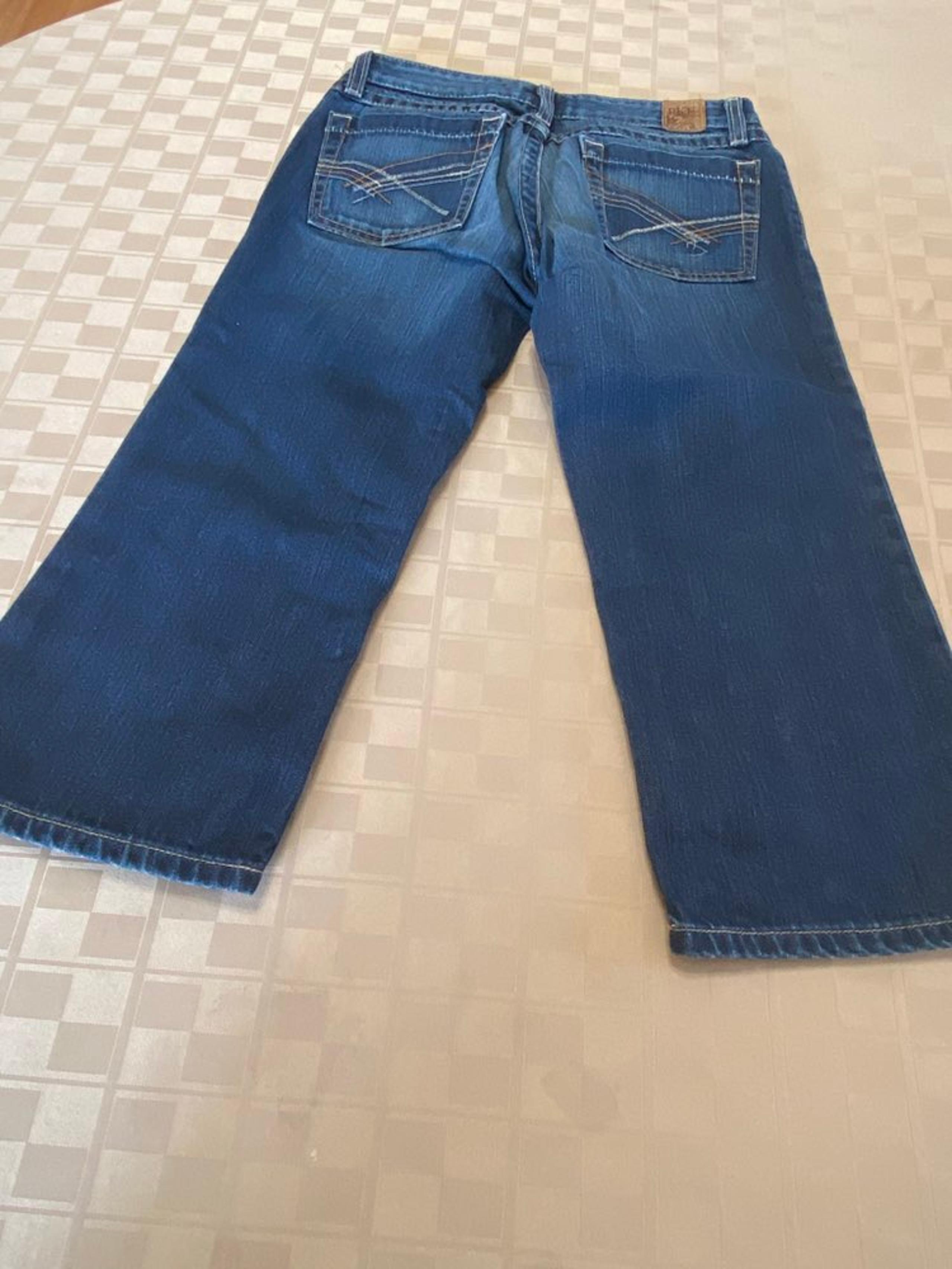 EUC BKE Bermuda Stretch Shorts Buckle Women’s Size 27 X 19 dark wash Low Rise.