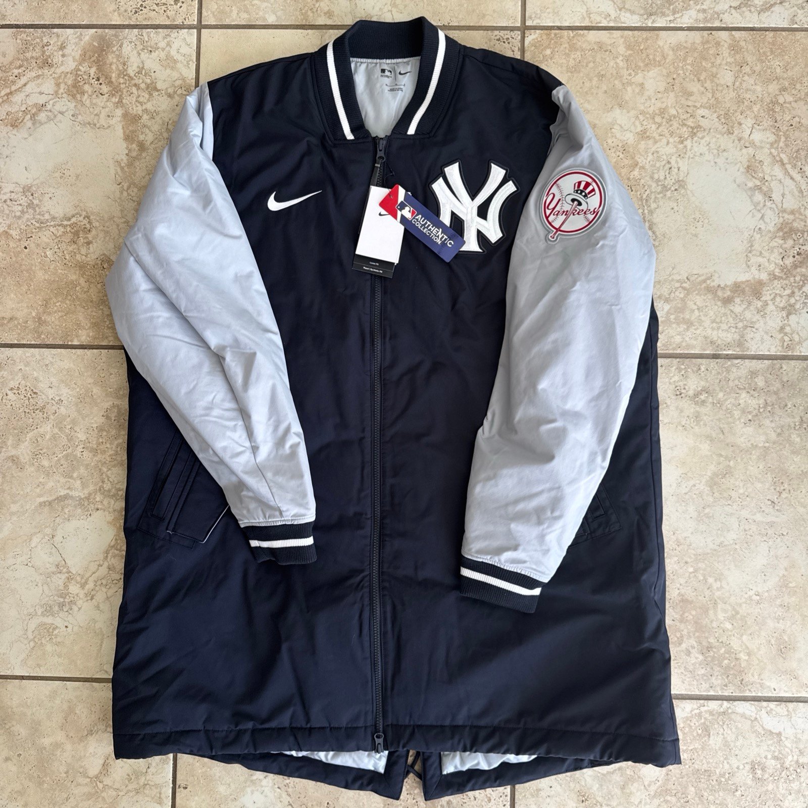 Nike New York Yankees Dugout Performance Full-Zip Jacket Men's XL NWT (220)
