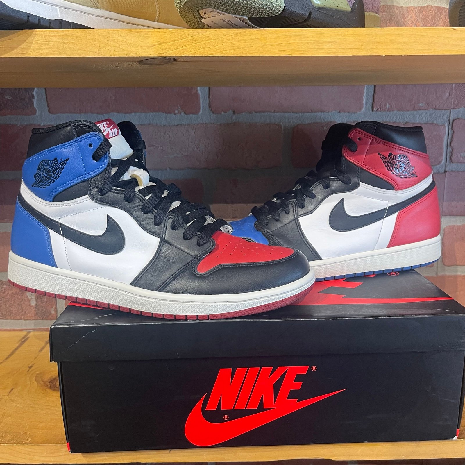 Jordan 1 top 3 size 10