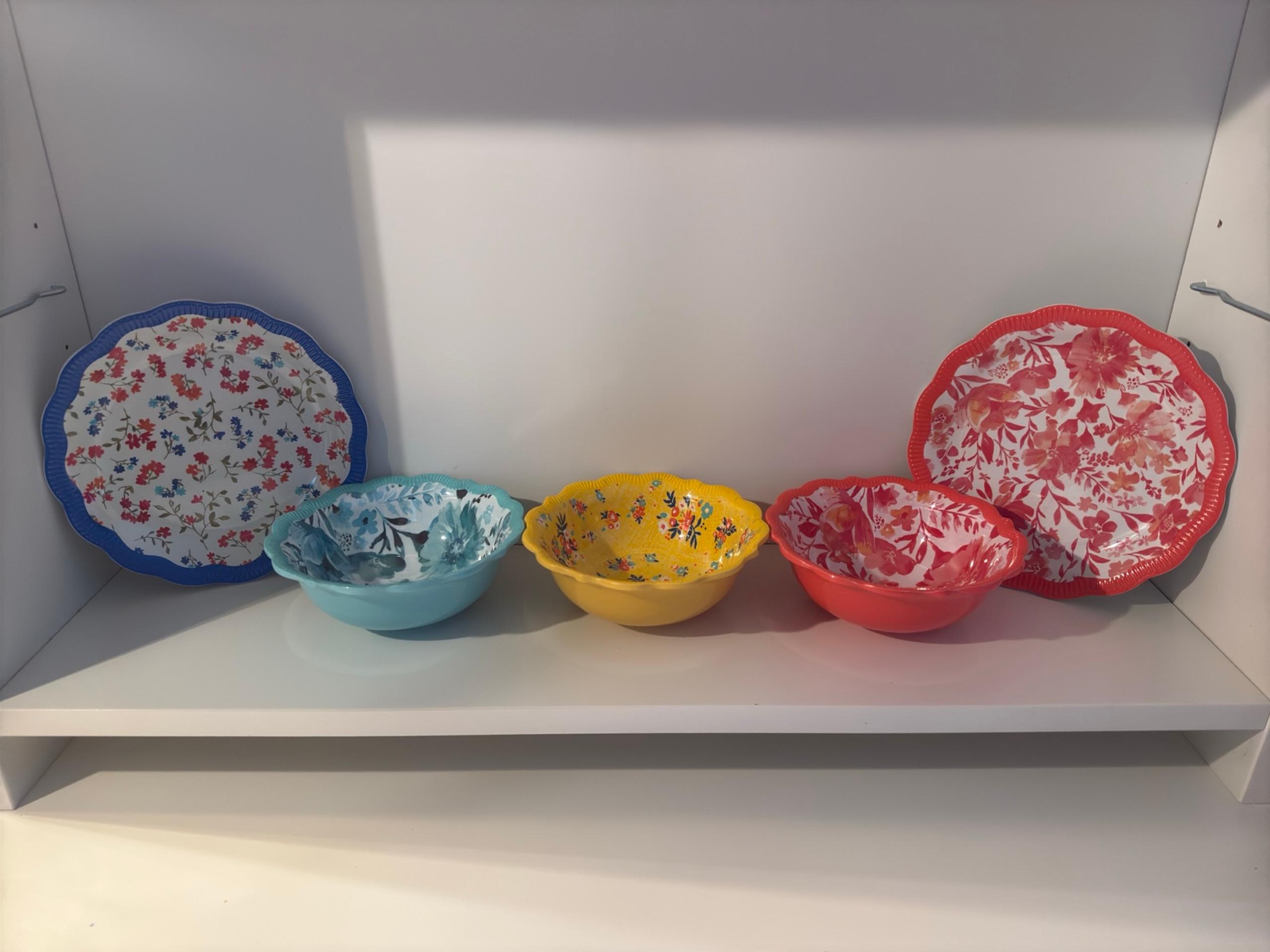Pioneer Woman Melamine Bowls and Appetizer Plates 5 Piece