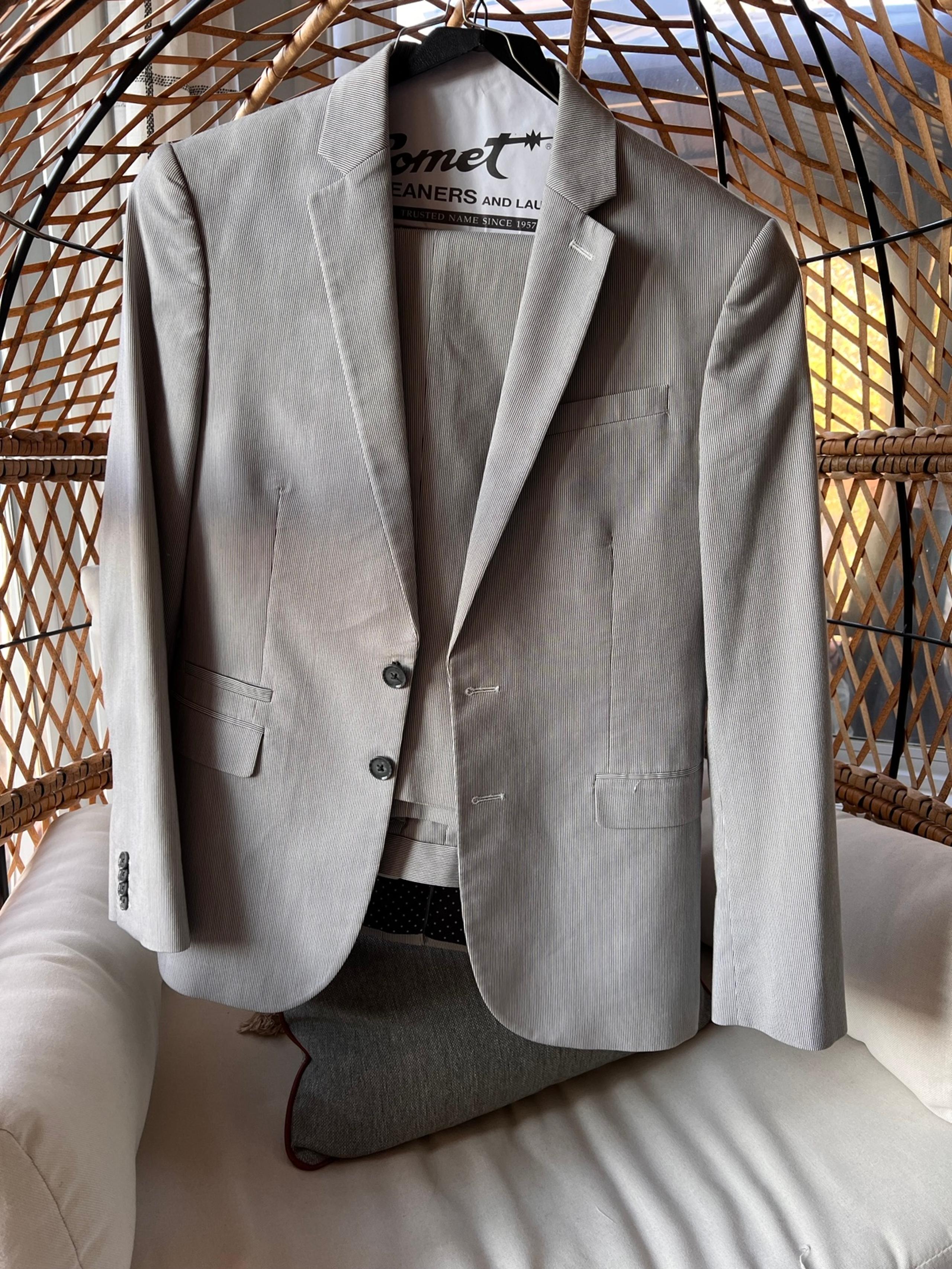 Express Men’s Suit