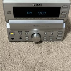 TEAC MC-D90 3 Tray CD Changer - Tuner - Amplifier MC-D90 AM/FM Read Desc