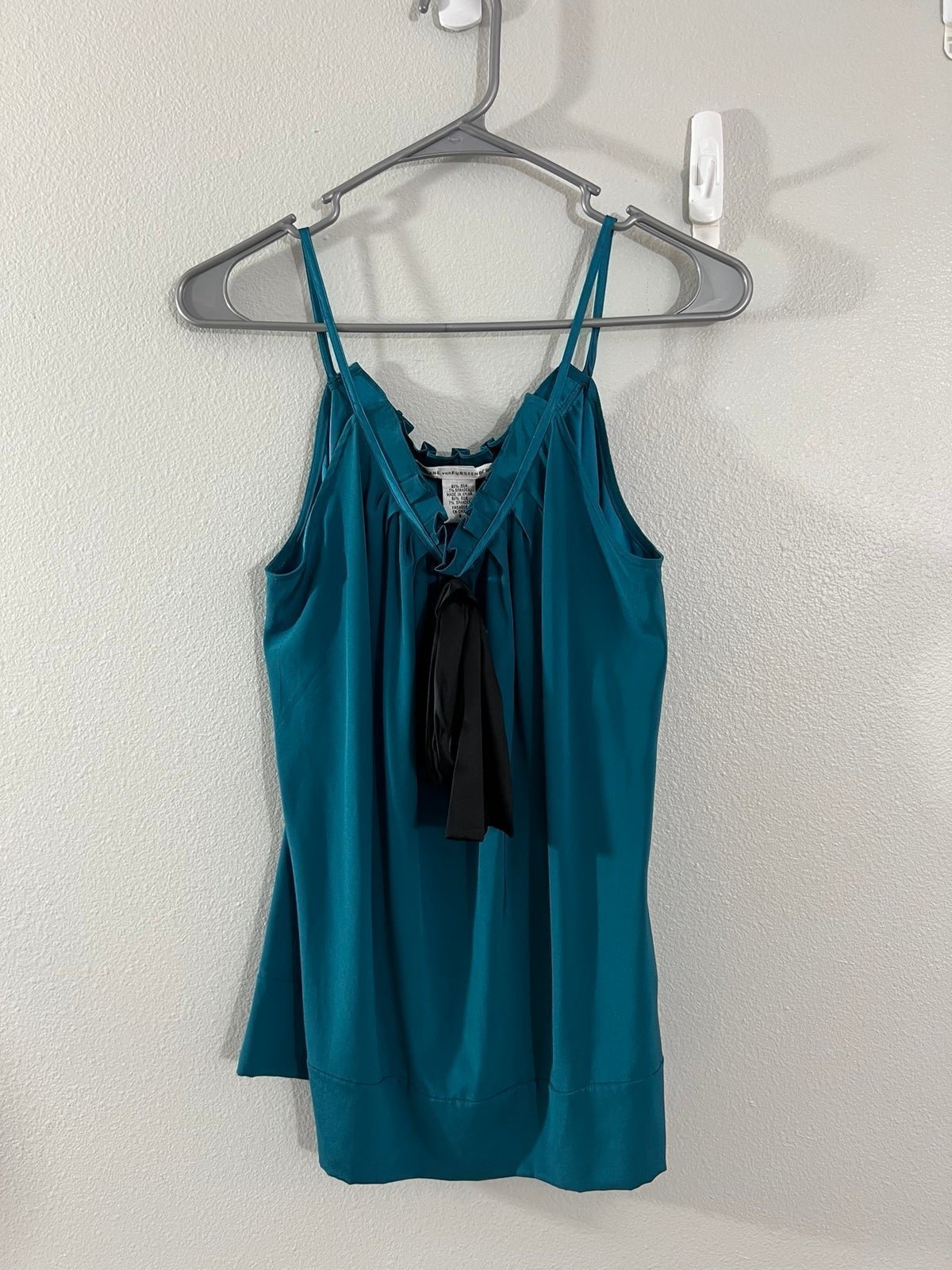 Diane Von Furstenberg silk tank camisole