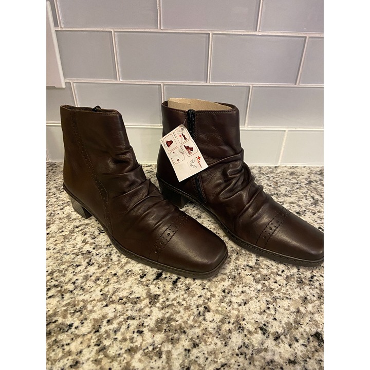 NWT Rieker Ankle Boot Brown Leather Cap Toe Zip Block Heel Sz 39/8