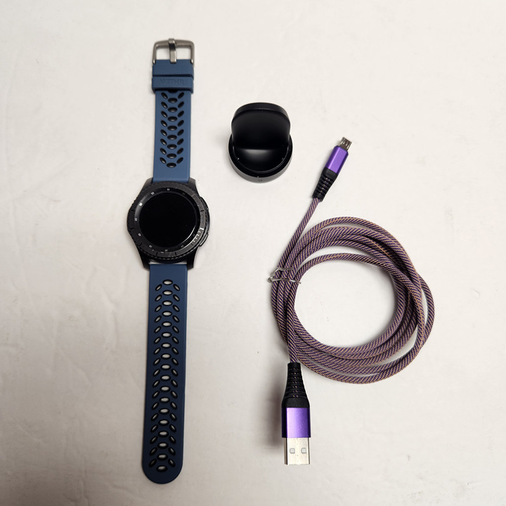 Samsung Gear S3 Frontier SM-R760 smartwatch tested dark grey stone blue