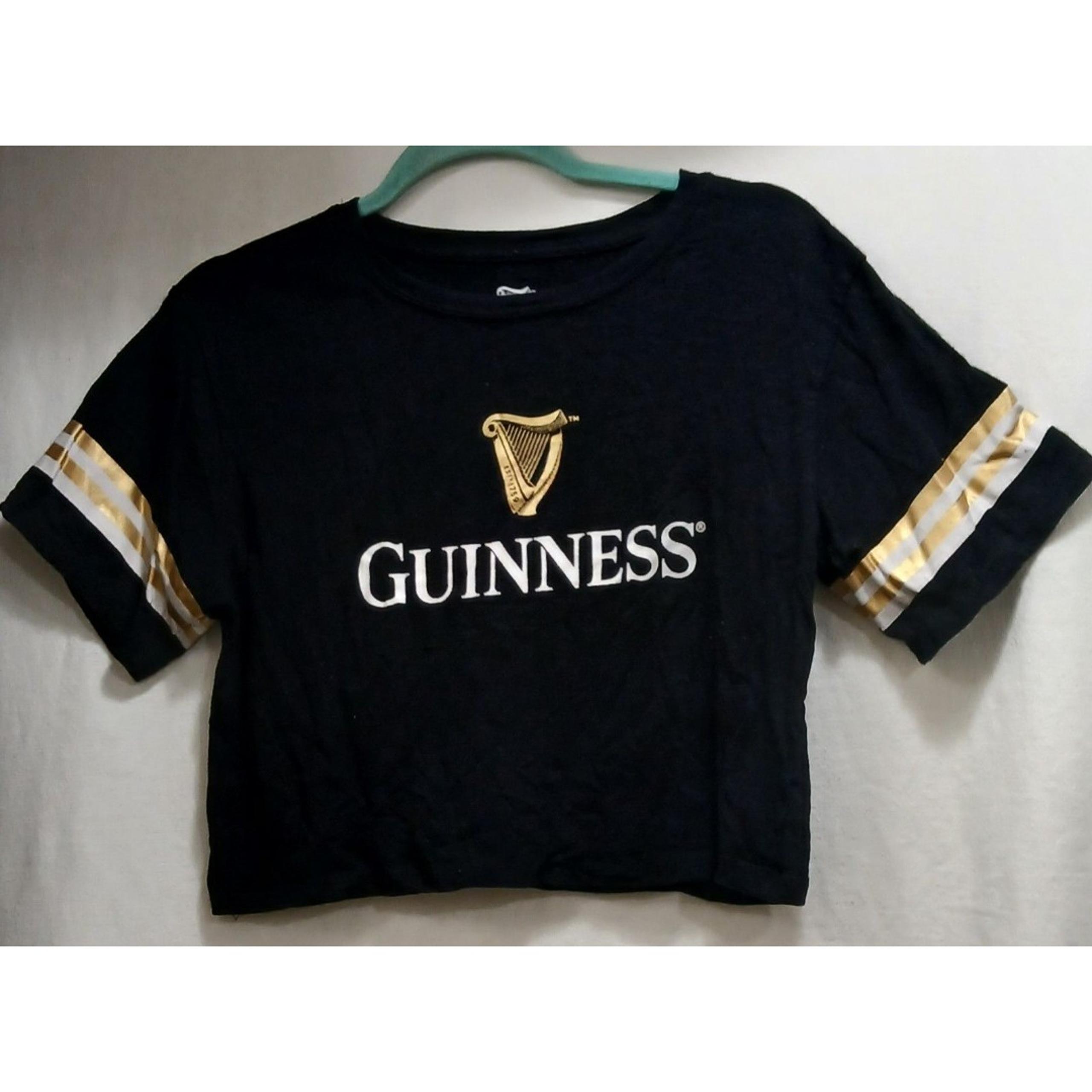 Guinness Beer Women's Shirt Small Cropped 1/2 Shirt Short Sleeve Black Gold Note