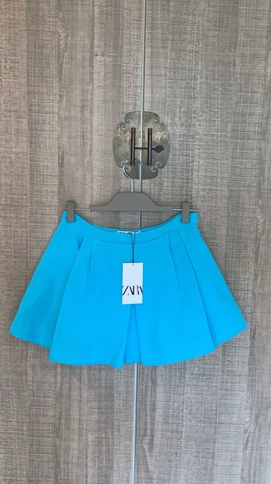 Zara Textured Mini Skort