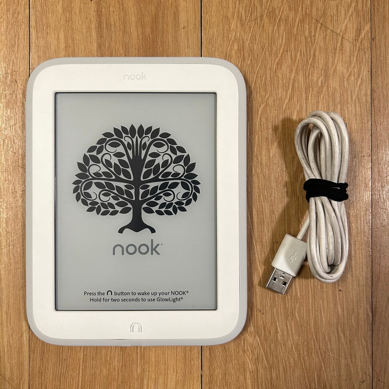 Nook GlowLight (BNRV500) - Great Condition - Cleaned & Tested