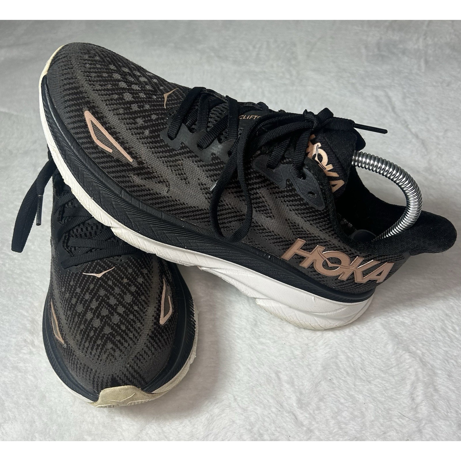 Hoka One One Clifton 9 Men's 8 B Black/copper/white
