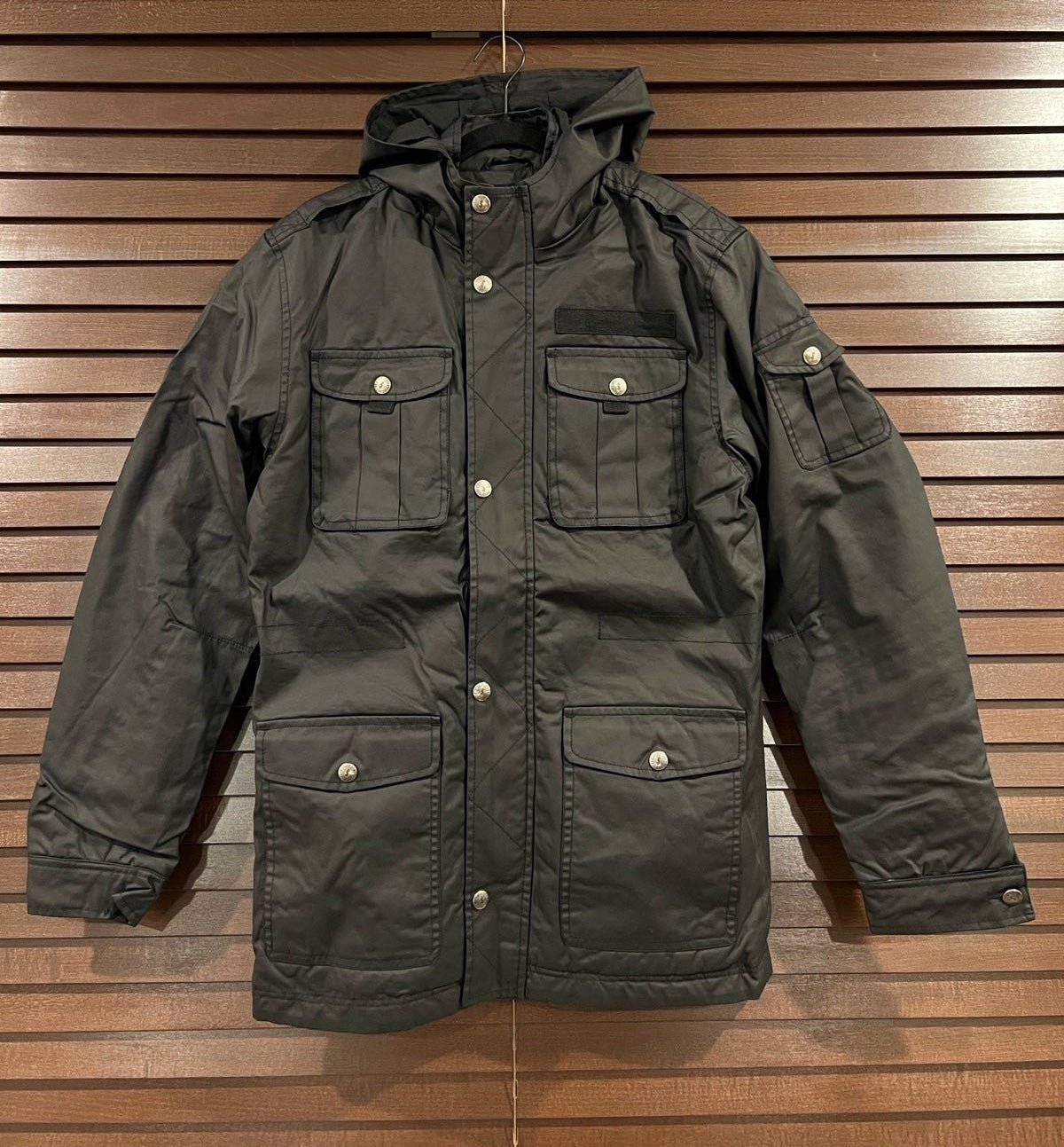 NWT Men’s heavy weight cotton with dry waxed finish, padded field jacket