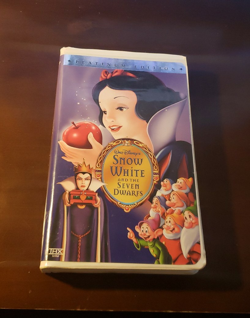 SNOW WHITE AND THE SEVEN DWARFS VHS