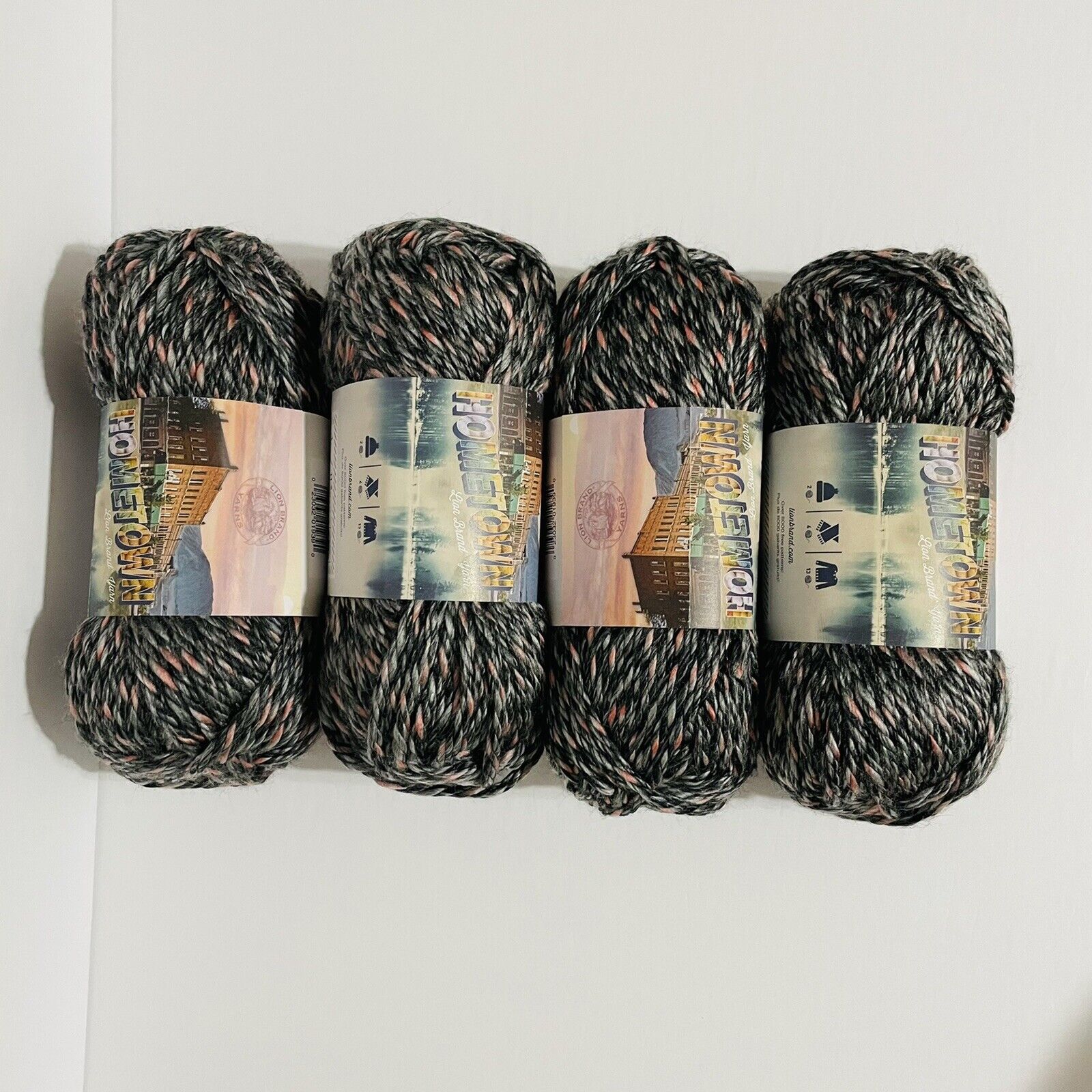 Lot Of 4- Hometown 6 Bulky Yarn 100% acrylic 5oz Each 81yd/74m-Salem Creek