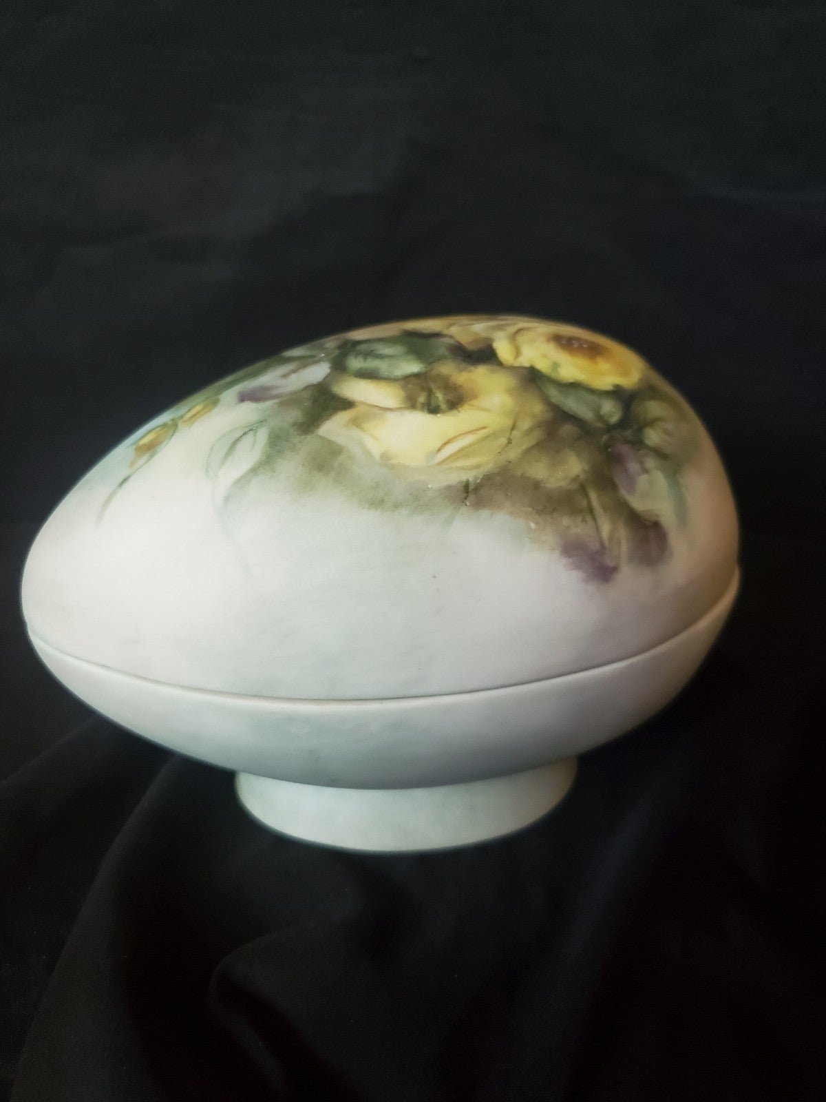 Hand Painted Ceramic Egg trinket box candy dish