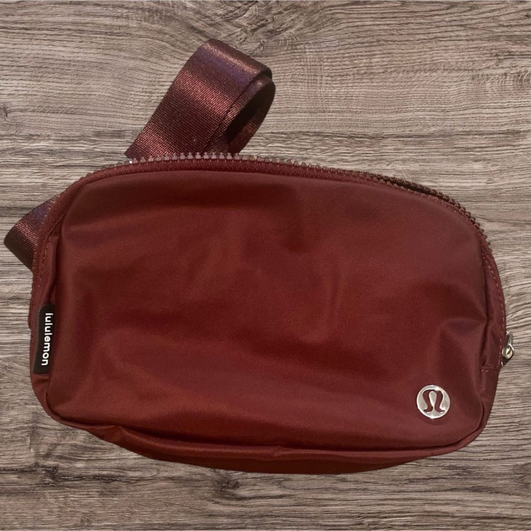 Lululemon Everywhere Belt Bag Red Merlot Maroon Sporty Fanny Pack Travel NWT