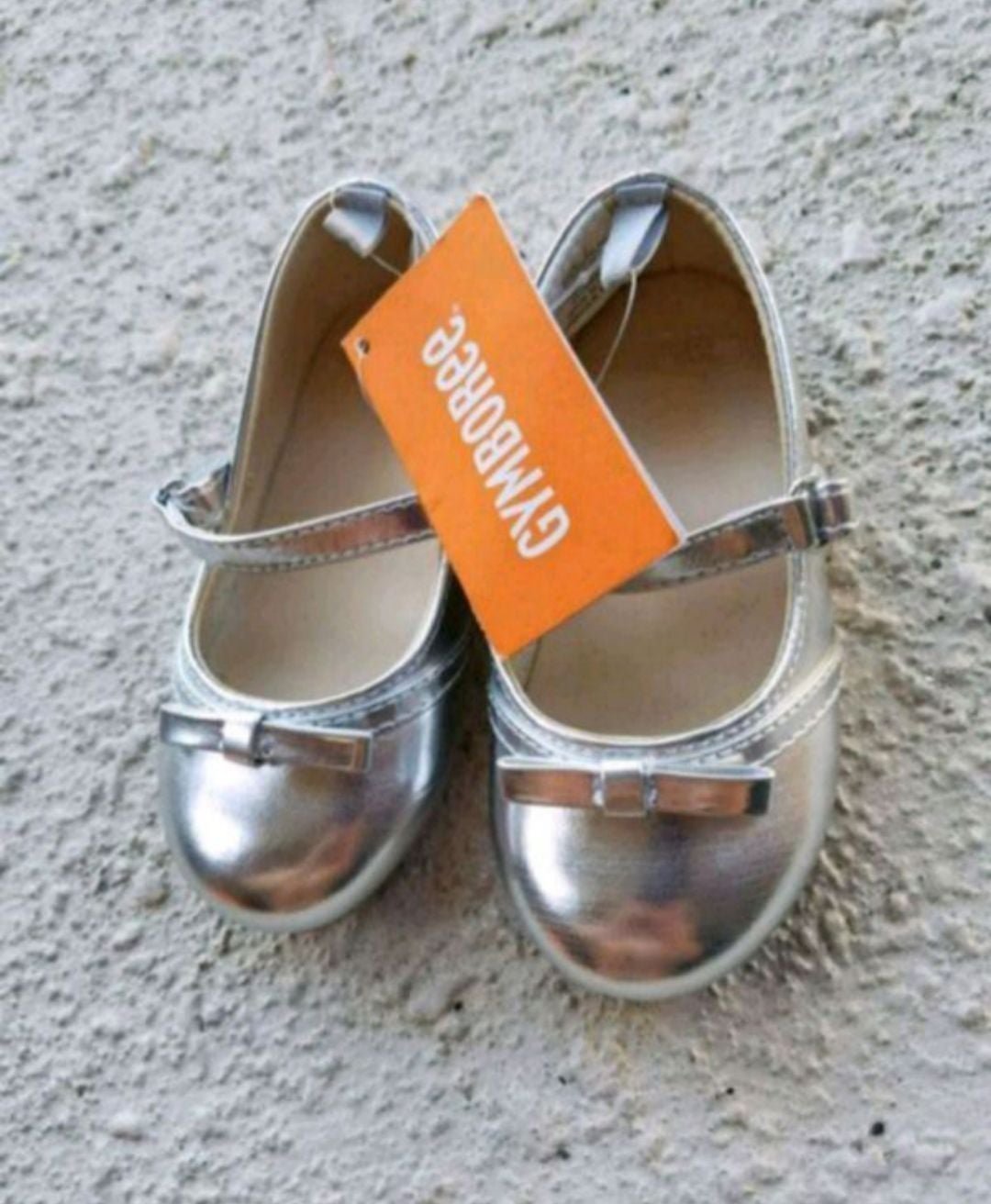 Gymboree Gold Shoes size 7 New