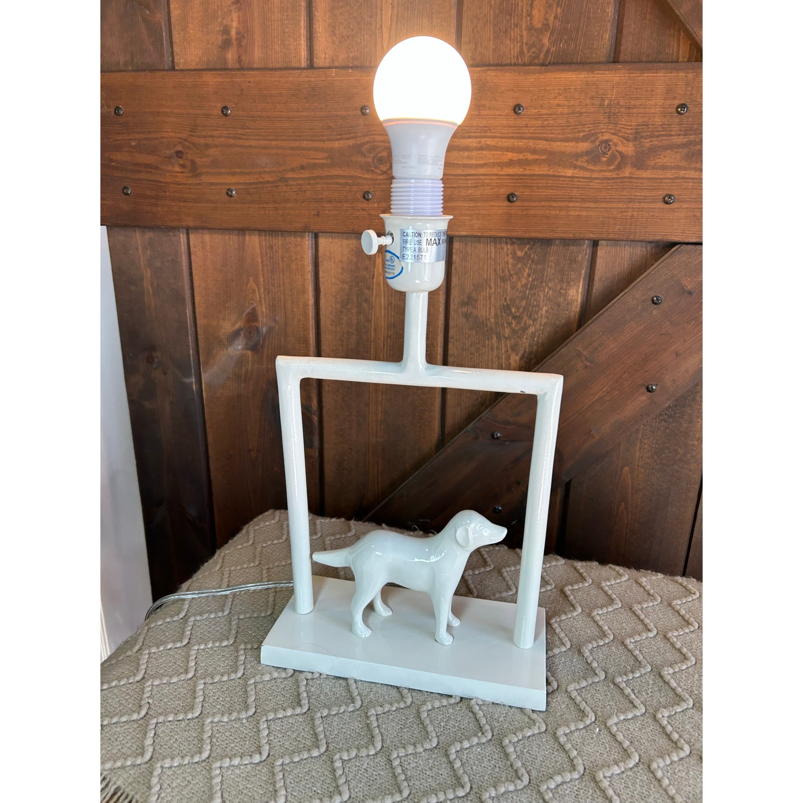 Pottery Barn Kids Nov 2008 Labrador lamp